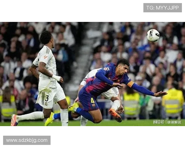 巴萨中场技术优势依旧，节奏失控问题显现，影响攻防体系稳定性