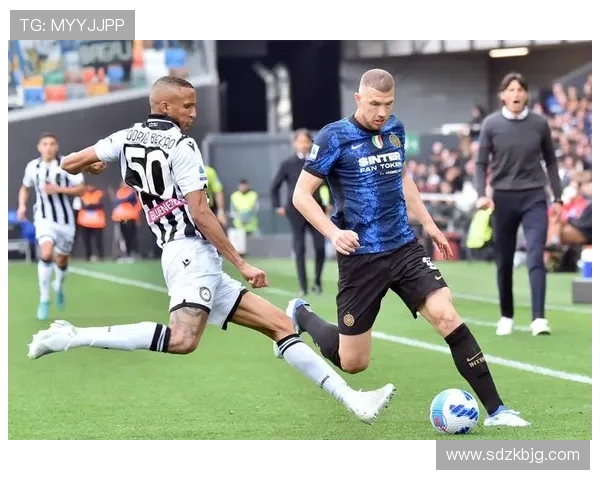 莱奥vs克瓦拉茨赫利亚:意甲边锋突破能力与战术价值对比分析 莱奥vs克瓦拉茨赫利亚:意甲边锋突破能力与战术价值对比分析