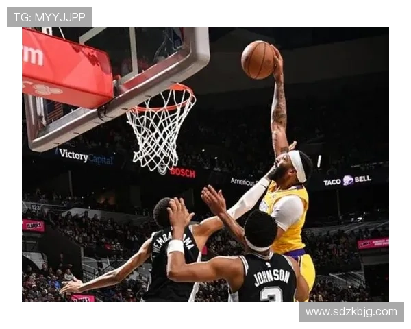 奥尼尔内线强攻效率提升 主导季后赛禁区统治力