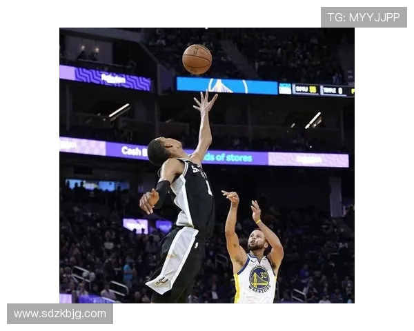 杰·伦·杰克逊二世抢断数提升显著 防守端针对库里效果明显